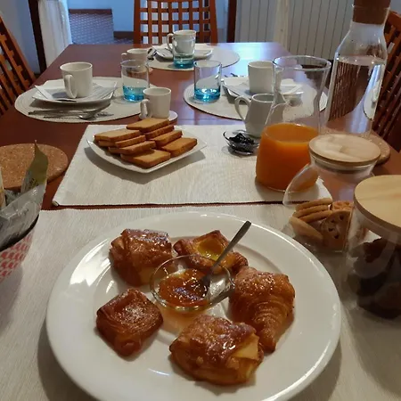 Il Gufo E La Gattina Frühstückspension